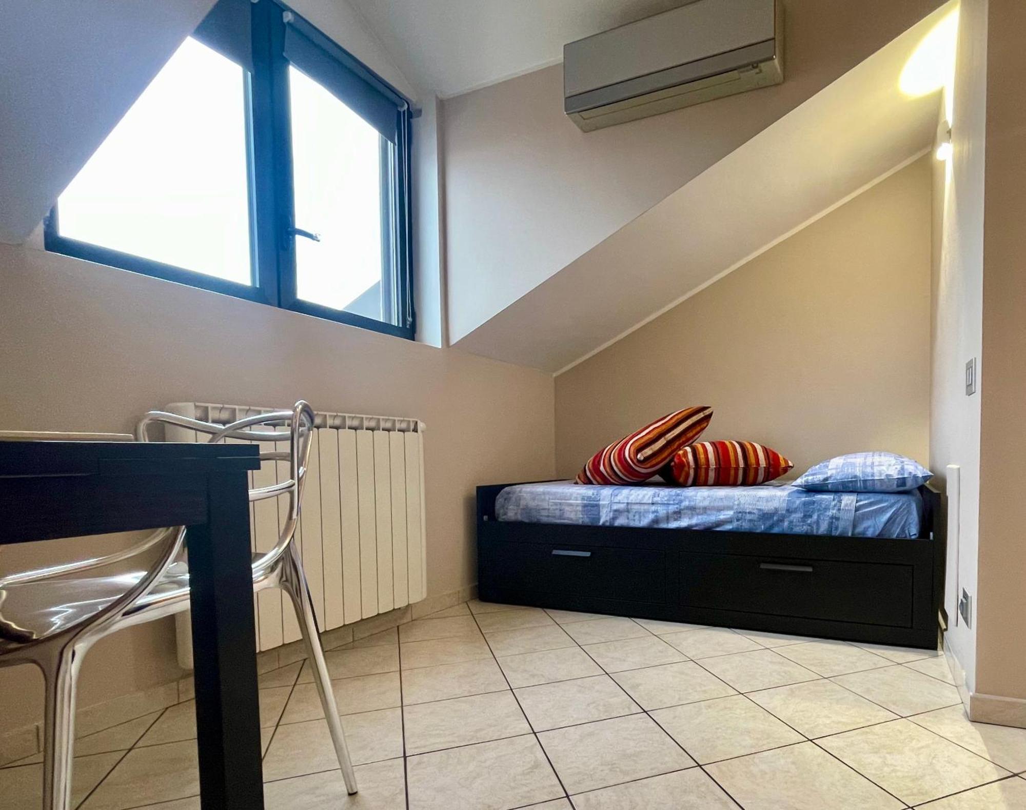Pacy - Park City Home San Giuliano Milanese Exteriör bild